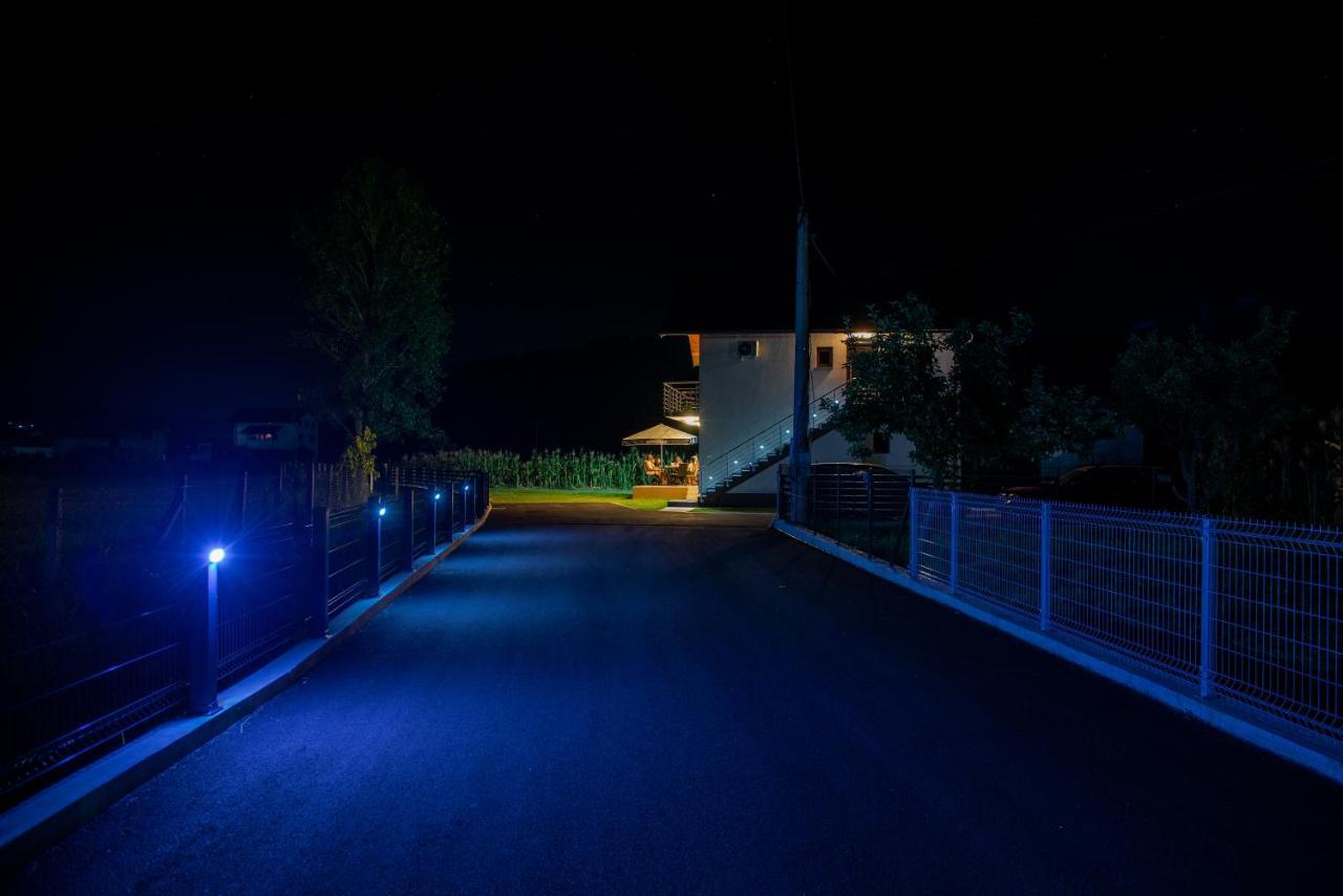 Hostal Sobe Mili Ozren Doboj Exterior foto